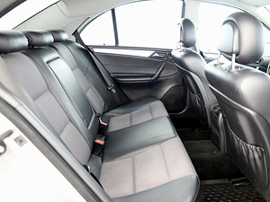 Mercedes-Benz C 200 Avantgarde ATM 1.8 Kompressor 120kW (7 фото из 7)