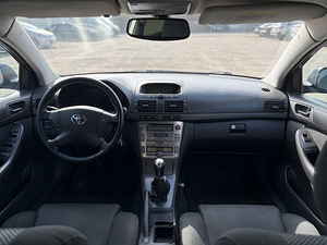TOYOTA AVENSIS (5 фото из 9)