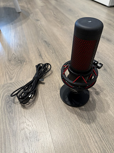 HyperX QuadCast (5 фото из 5)