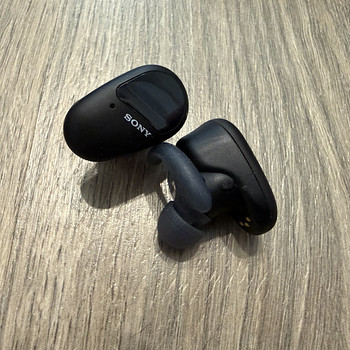 Sony WF-SP800N