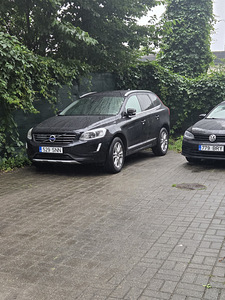 Volvo XC60 2.0 4D (1 foto / 2)