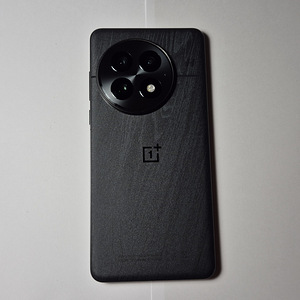 OnePlus 13 512 ГБ (3 фото из 10)