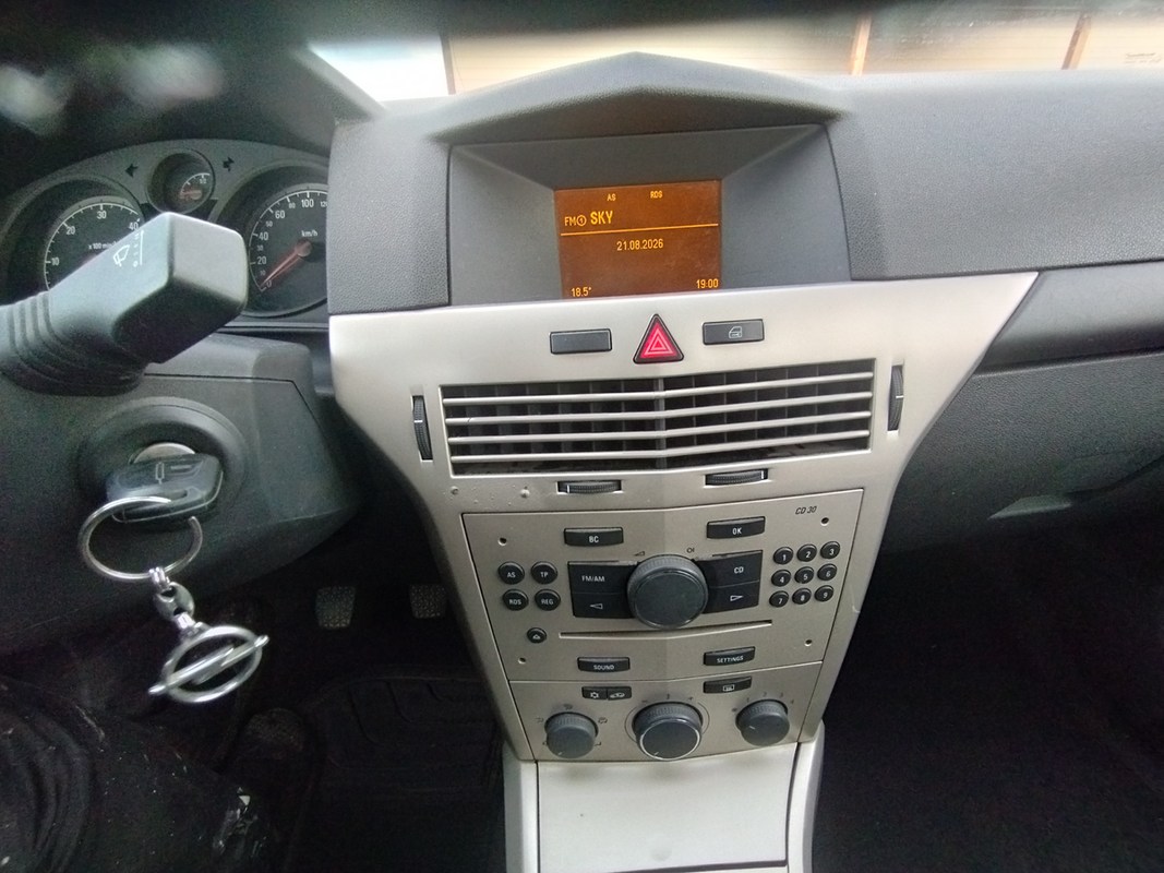 Opel Astra 5-ov Enjoy Special 1,8 92kW/125hv M5 Viistoperä 2007