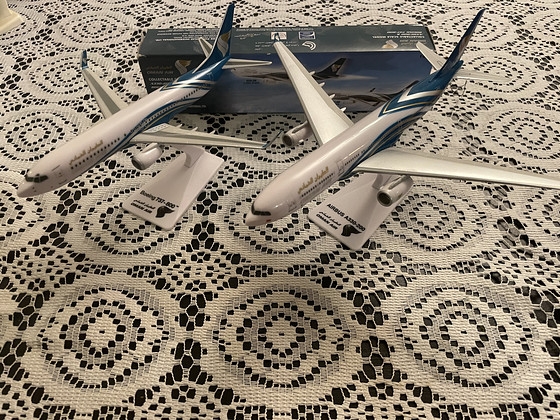 Oman air B737-800 1:200 ja A330-200 1:250
