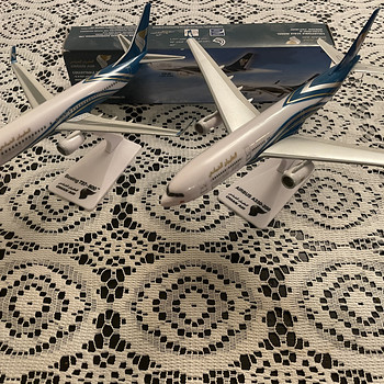 Oman air B737-800 1:200 и A330-200 1:250