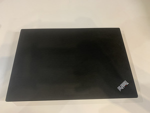 Lenovo ThinkPad X270 (2 фото из 3)