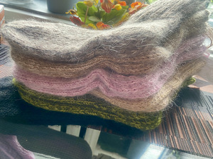 Naiste sokid alpakast (6 foto / 6)
