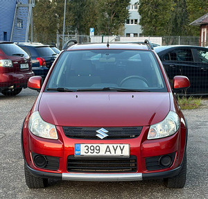SUZUKI SX4 (3 фото из 8)