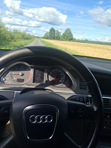 Audi A6 C6 2.7TDI механика (5 фото из 9)