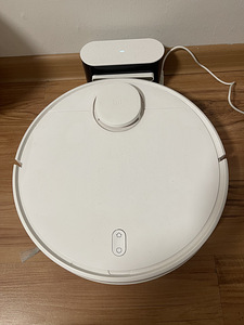 Xiaomi robottolmuimeja (1 foto / 2)