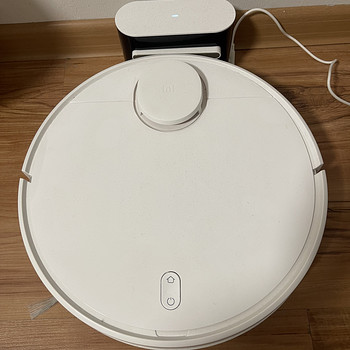 Xiaomi robottolmuimeja