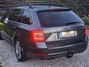 Škoda Octavia 5E Combi tagatuled (paar) originaalid (1 foto / 7)
