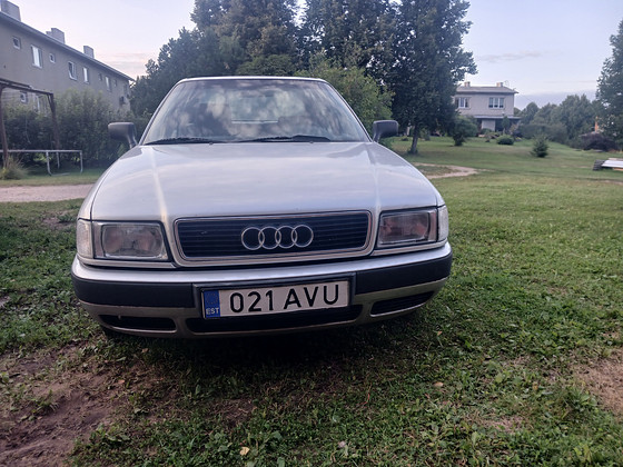 Audi 80B4