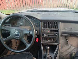Audi 80B4 (6 фото из 6)