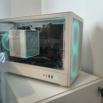 PC - ryzen 7 3700x. Rtx 3070. 32gb ram