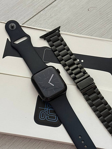 Apple Watch SE 3 44mm (1 фото из 5)