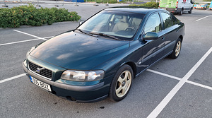 M/V Volvo S60 D5 atm (1 foto / 3)