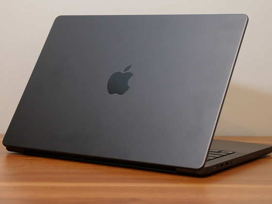 MacBook Pro 14" Apple M5 10‑core CPU & 10‑core GPU 24GB/1TB