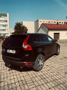 Volvo (2 фото из 10)