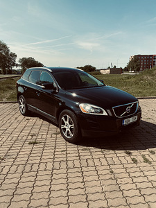 Volvo (5 фото из 10)