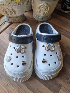 Обувь типа Crocs, р. 36 (1 фото из 6)