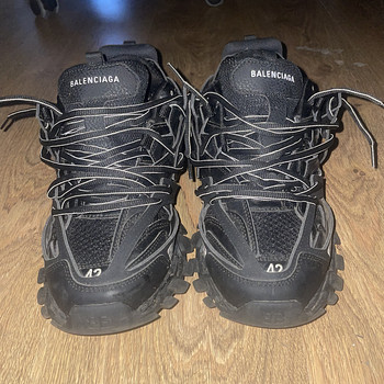 Balenciaga track led