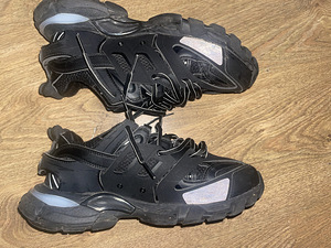 Balenciaga Track LED (4 фото из 6)