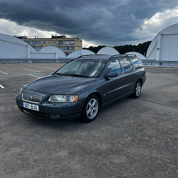 Volvo V70 2005