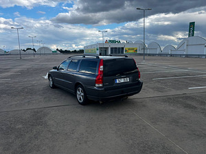 Volvo V70 2005 (4 фото из 15)