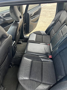 Volvo V70 2005 (6 фото из 15)