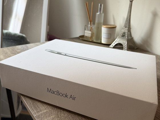 MacBook Air 13 (2017)