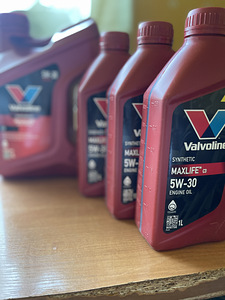Valvoline synthetic ma Lige 5w-30 engine oil (2 foto / 2)