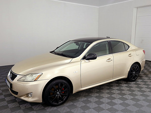 Lexus IS 220 Luxury 2.2 D 130kW (2 foto / 7)