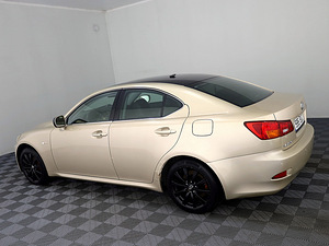 Lexus IS 220 Luxury 2.2 D 130kW (4 foto / 7)