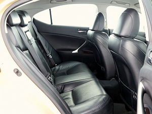 Lexus IS 220 Luxury 2.2 D 130kW (7 foto / 7)