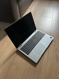 Dell Latitude 5521 — i7, 16 ГБ RAM, 2 ТБ SSD, MX450, 4G/LTE (1 фото из 4)