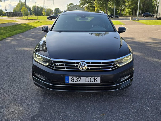 Volkswagen Passat R-Line 2.0 140 kW