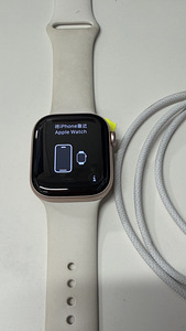 Apple Watch 11 LTE 42Mm rose gold v heas korras (2 foto / 5)
