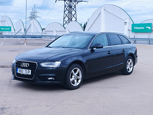 Audi A4 (3 foto / 10)