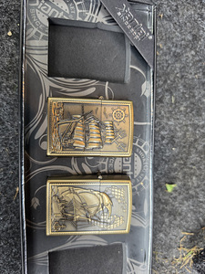 Zippo (1 foto / 3)