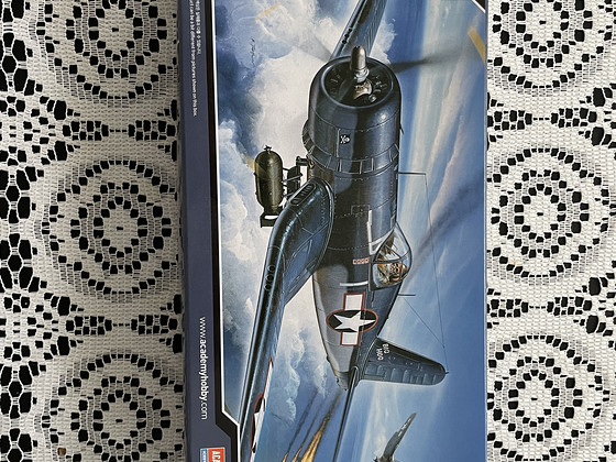 Конструктор самолёта F4U-1 ВМС США 1/72