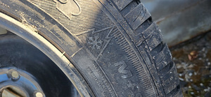 195/65R15 Good Year (2 foto / 9)