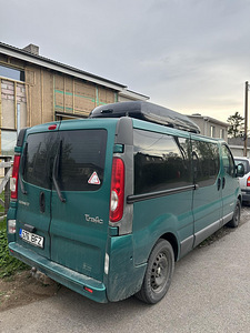 Renault Trafic (8 foto / 9)