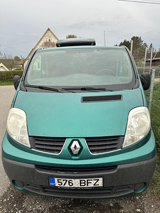 Renault Trafic (9 foto / 9)