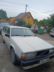 Volvo 740 (1 foto / 1)
