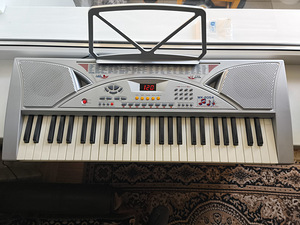 Süntesaator / Digitaalne klaver MK - 2054 (1 foto / 3)