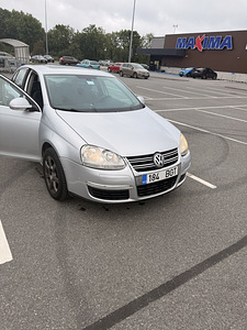Volkswagen Jetta 2007 (1 foto / 9)