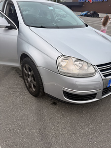 Volkswagen Jetta 2007 (5 foto / 9)