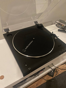 Audio technica at-lp60xbt (2 фото из 2)