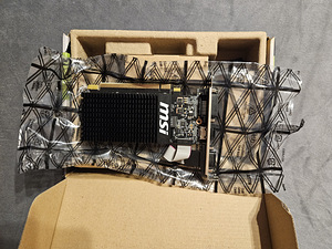 MSI GeForce GT 710 2GD3H LP 2 ГБ DDR3 (3 фото из 3)